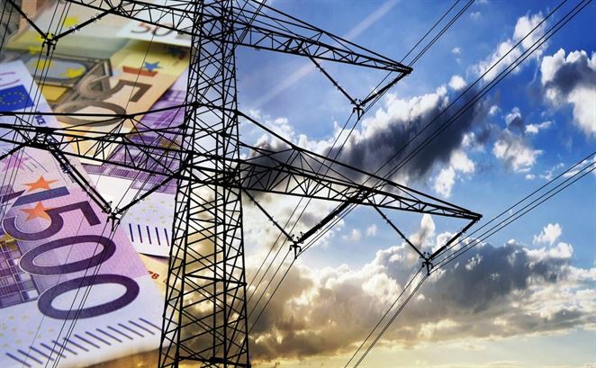 Výrobcovia, ktorí nechcú zelenú energiu predávať SPP, to musia nahlásiť. Zostáva im pár dní